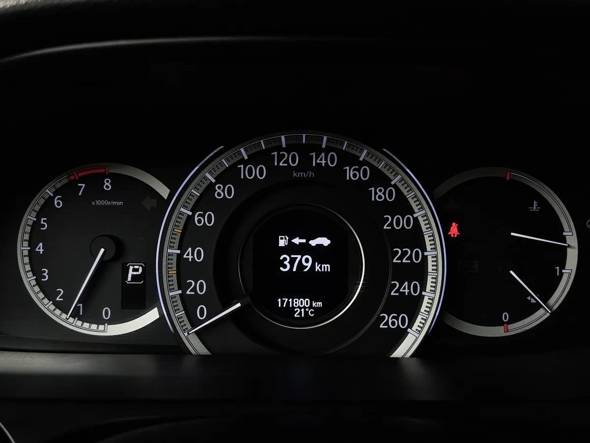 Honda Accord 2.4 AT (180 л.с.) Черный в АВИЛОН. Слайд №17