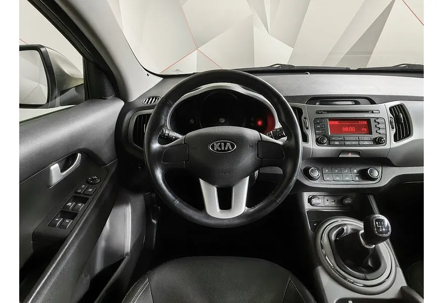 АВИЛОН - Kia Sportage 2.0 MT (150 л.с.) Серебристый - slide 9