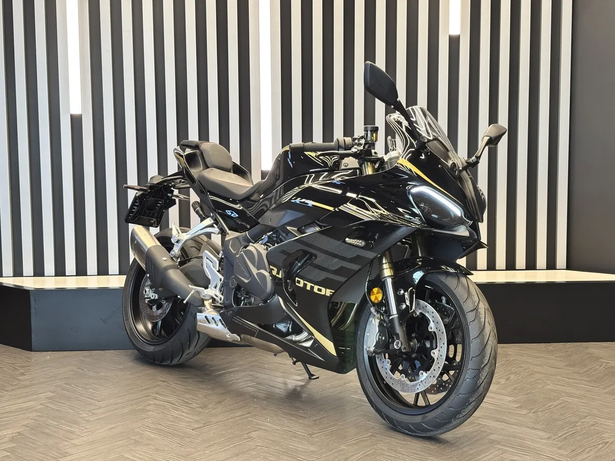 QJMOTOR SRK 800 RR 778 см³ (95 л.с.) 778 Черный в АВИЛОН. Слайд №2