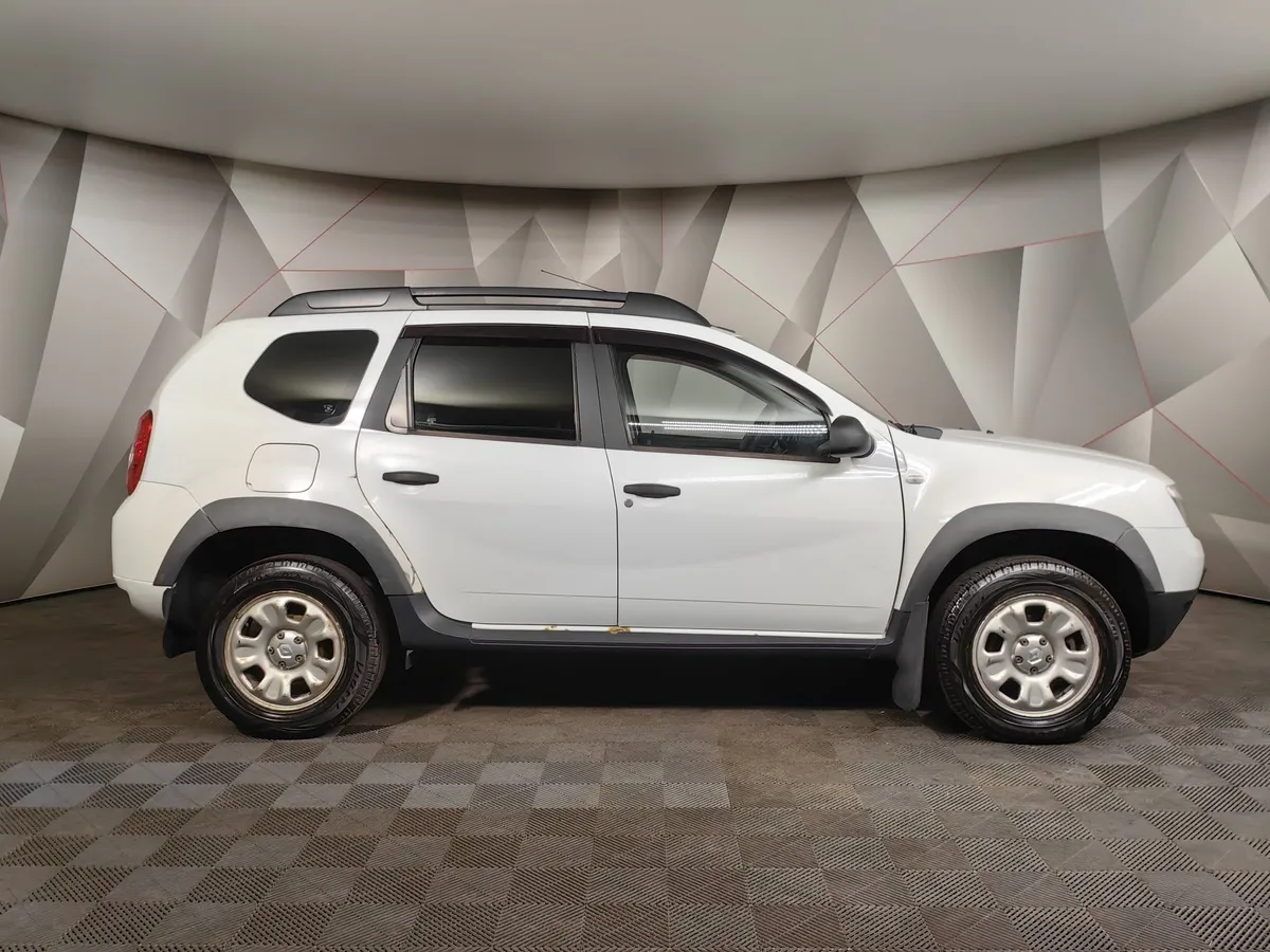 Renault Duster 2.0 MT 4x4 (143 л.с.) Белый в АВИЛОН. Слайд №6