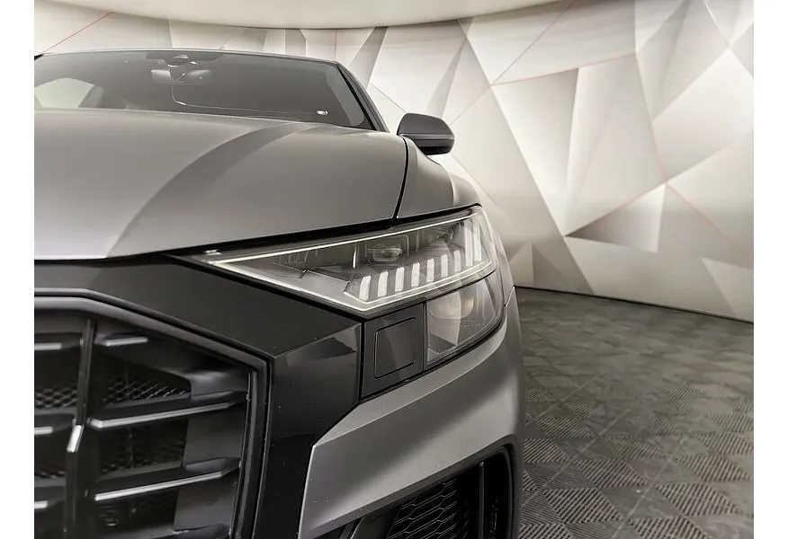 Audi Q8 45 TDI Tiptronic quattro (249 л.с.) Серый в АВИЛОН. Слайд №9