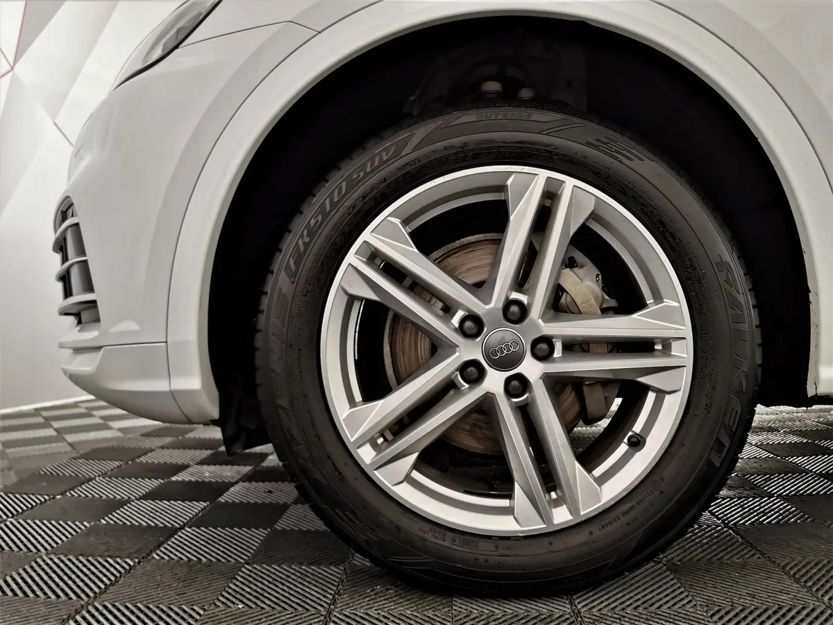 Audi Q5 2.0 TFSI S tronic quattro (249 л.с.) Sport Белый в АВИЛОН. Слайд №9
