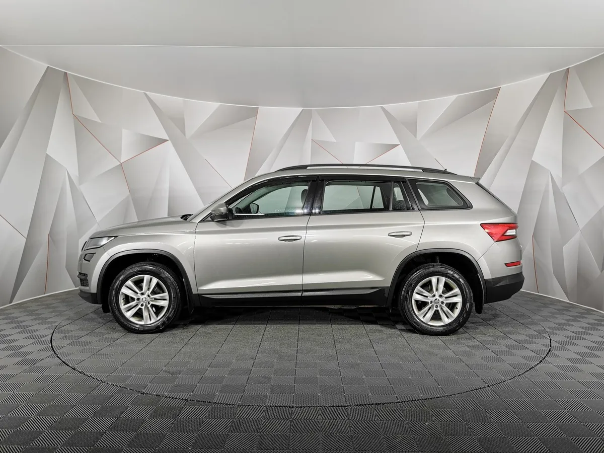 Skoda Kodiaq 1.4 TSI DSG (150 л.с.) Active Plus Коричневый в АВИЛОН. Слайд №5