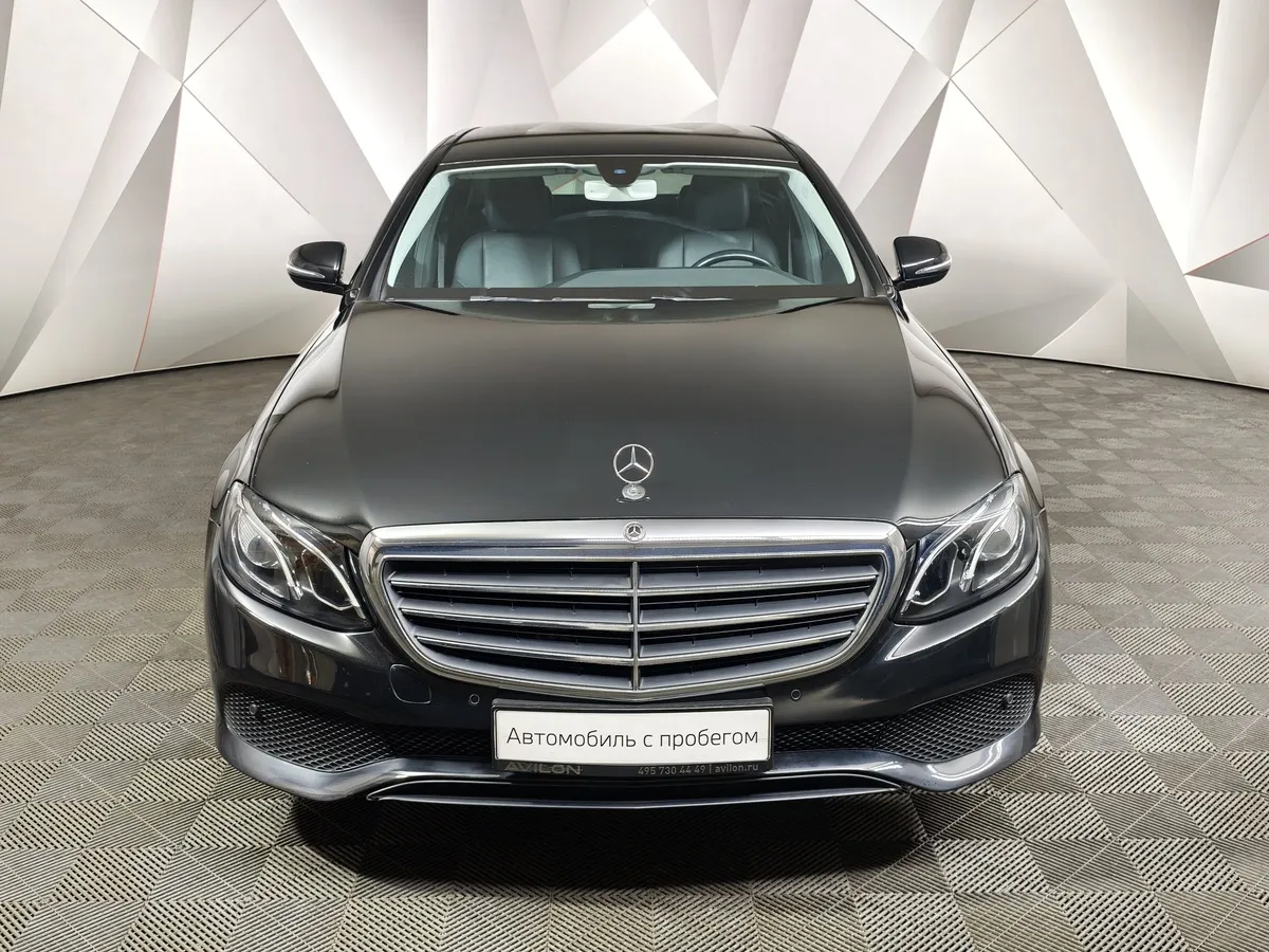 Mercedes-Benz E-Класс E 200 4MATIC 9G-TRONIC (184 л.с.) Premium Черный в АВИЛОН. Слайд №7