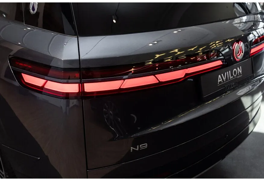 LIVE. Слайд №20