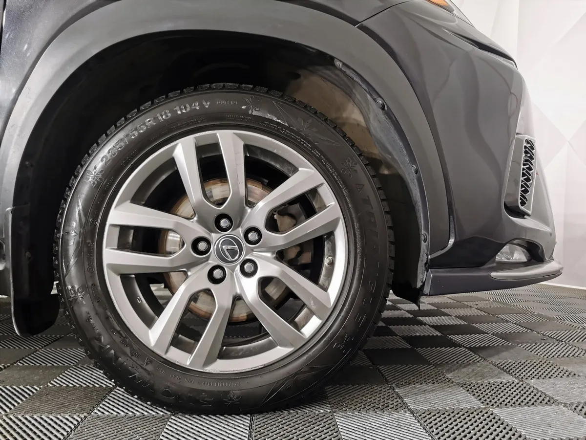 Lexus NX 200t АТ AWD (238 л.с.) Черный в АВИЛОН. Слайд №9
