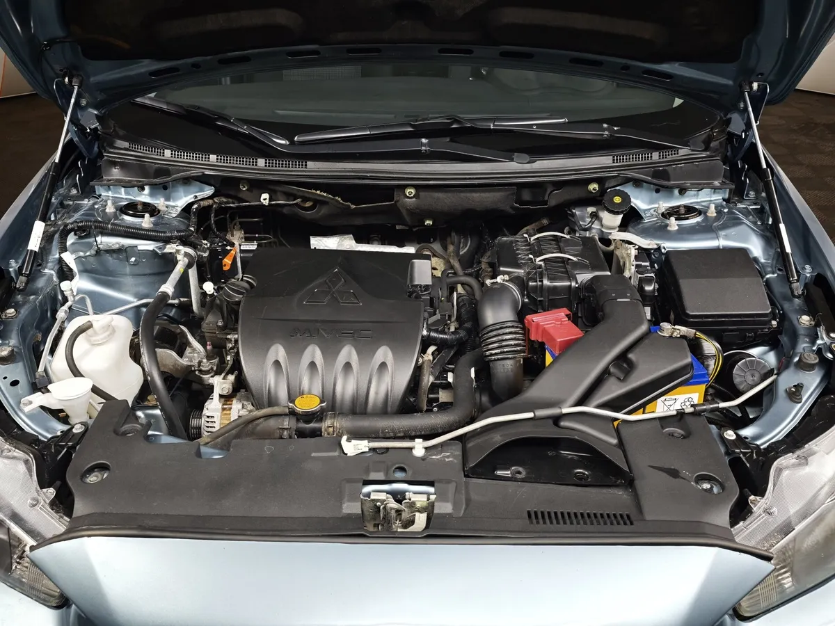 Mitsubishi Lancer 1.5 MT (109 л.с.) Зеленый в АВИЛОН. Слайд №11