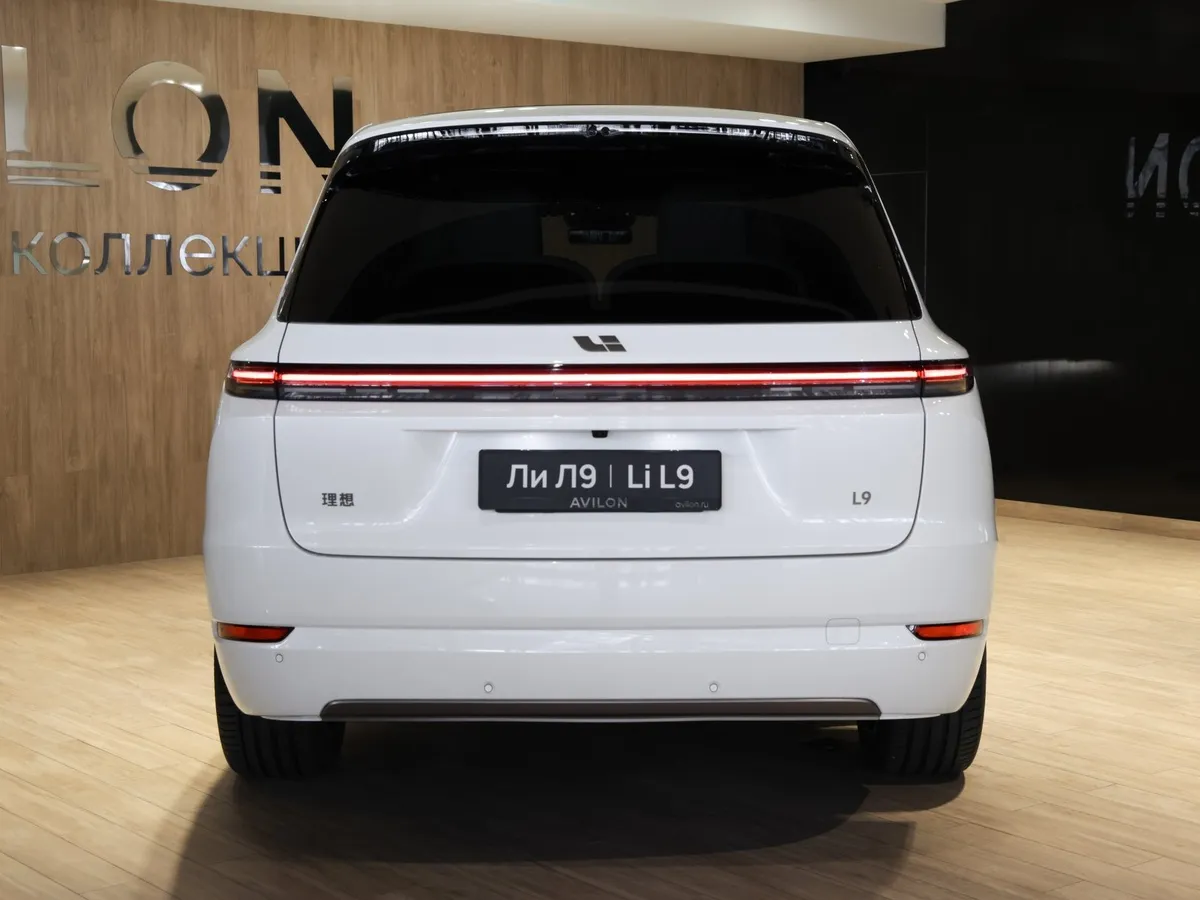 Li Auto L9 1.5 AT 4WD (449 л.с.) Ultra Белый в АВИЛОН. Слайд №4