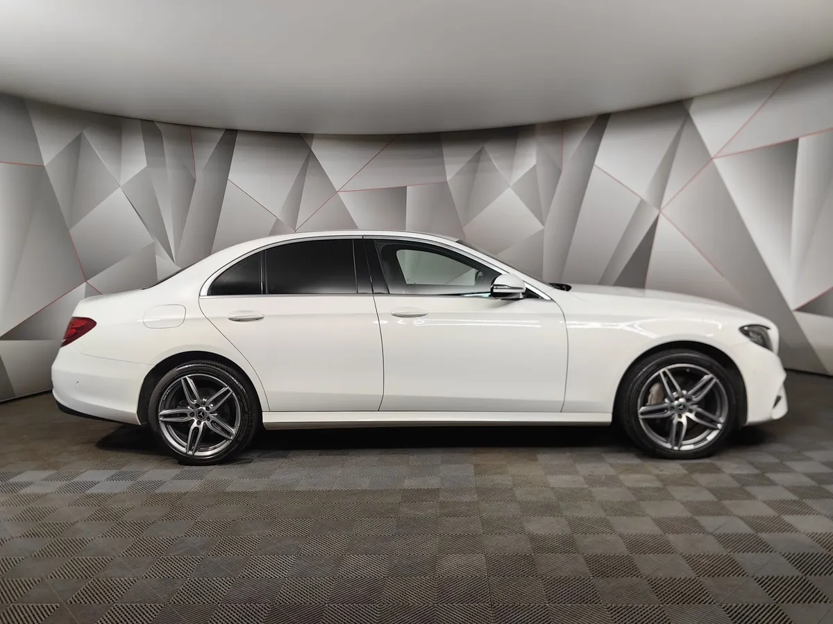 Mercedes-Benz E-Класс E 200 4MATIC 9G-TRONIC (197 л.с.) Sport (Локальная сборка) Белый в АВИЛОН. Слайд №6
