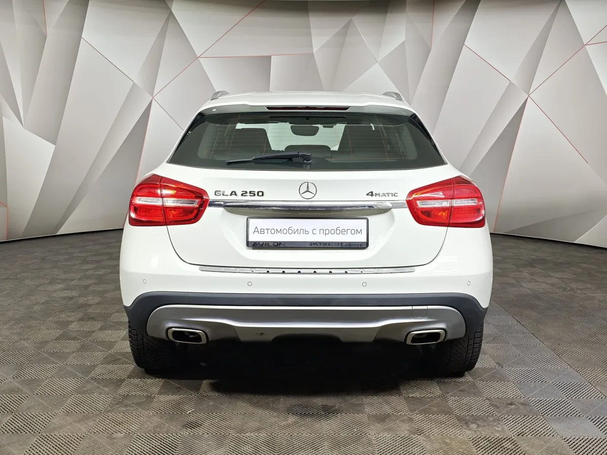 Mercedes-Benz GLA 250 7G-DCT 4MATIC (211 л.с.) Особая серия Белый в АВИЛОН. Слайд №8