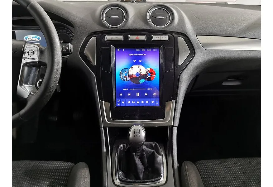 Ford Mondeo 2.0 MT (145 л.с.) Серебристый в АВИЛОН. Слайд №15