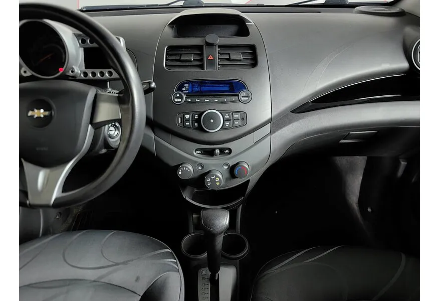 Chevrolet Spark 1.0 AT (68 л.с.) LS Черный в АВИЛОН. Слайд №14 Chevrolet Spark 1.0 AT (68 л.с.) LS Черный в АВИЛОН. Слайд №14