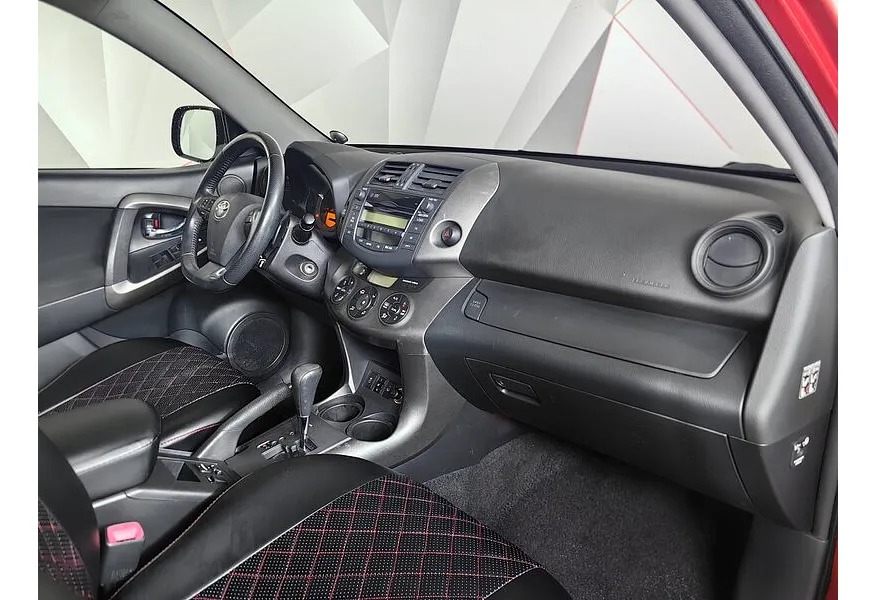 Toyota RAV4 2.0 CVT (158 л.с.) Красный в АВИЛОН. Слайд №13