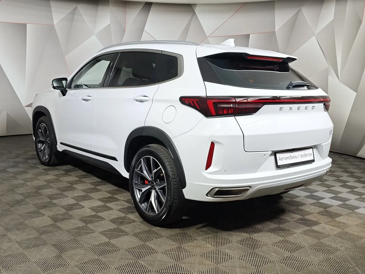 EXEED LX 1.6T DCT 4WD (150 л.с) Premium Plus Белый в АВИЛОН. Слайд №4