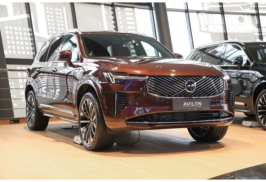 АВИЛОН - Volvo XC90 2.0 B5 mild hybrid AT AWD (7 мест) (250 л.с.) Ultra Красный - slide 0