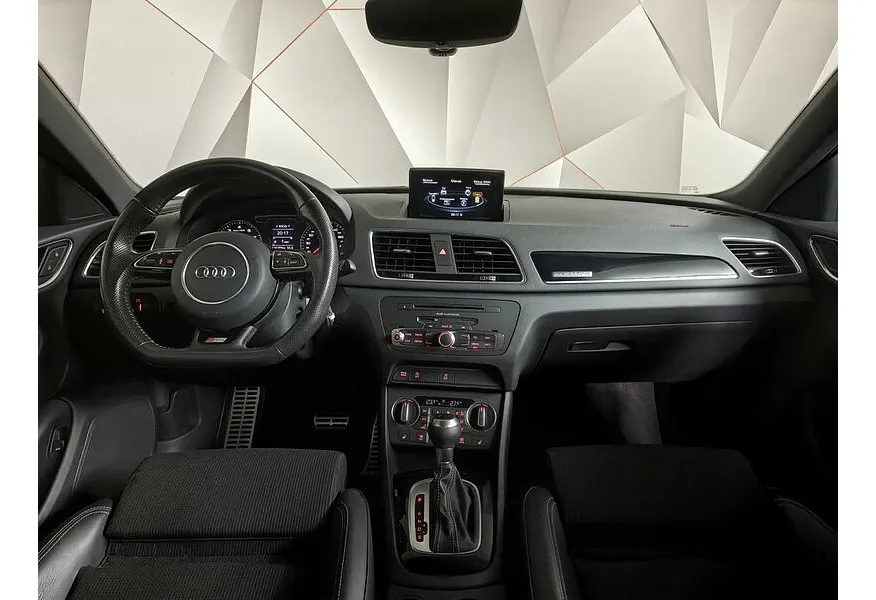 Audi Q3 2.0 TFSI S tronic quattro (180 л.с.) Sport Серый в АВИЛОН. Слайд №14