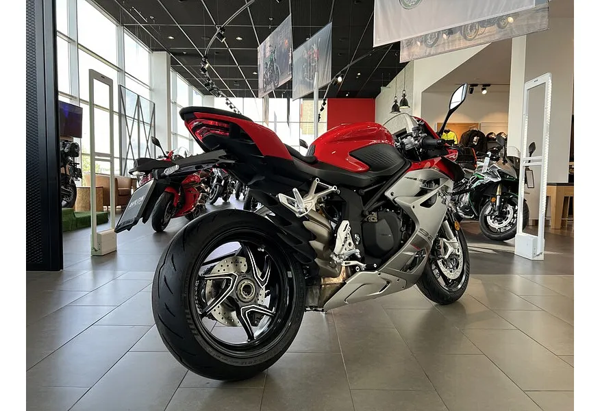 LIVE. Слайд №7