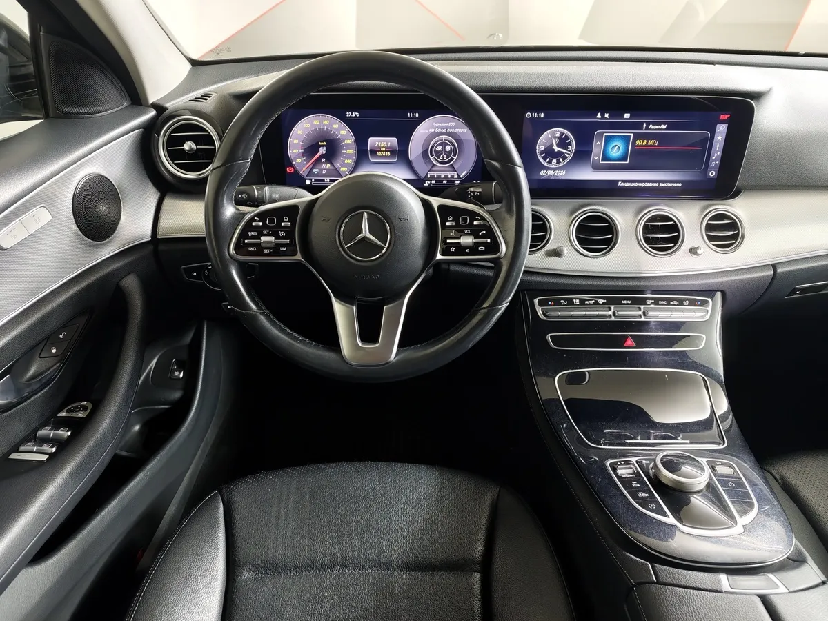 Mercedes-Benz E-Класс E 200 4MATIC 9G-TRONIC (184 л.с.) Premium Черный в АВИЛОН. Слайд №20