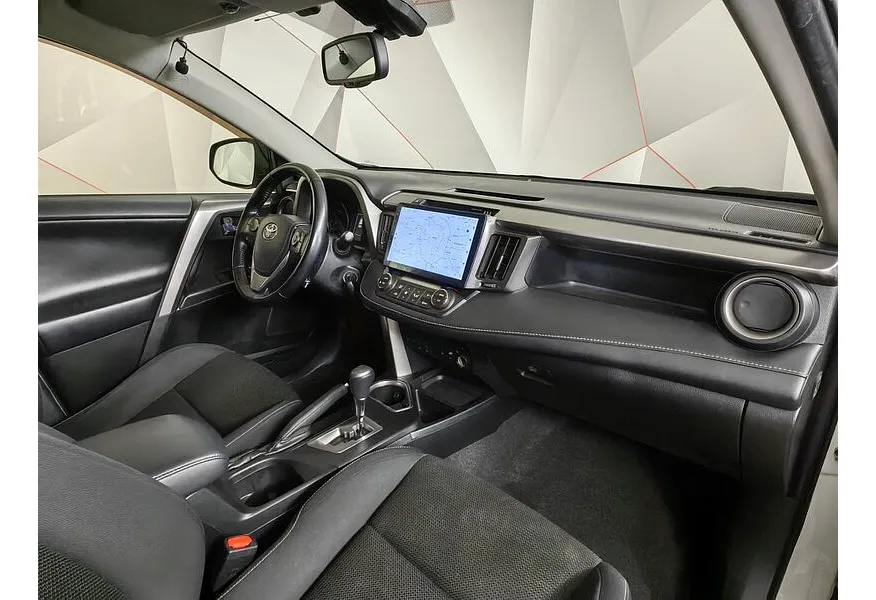 Toyota RAV4 2.0 CVT AWD (146 л.с.) Классик Белый в АВИЛОН. Слайд №13