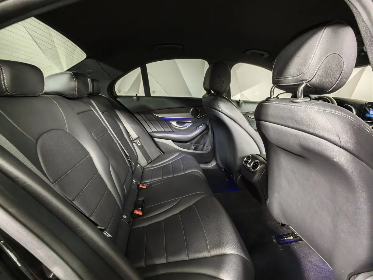 Mercedes-Benz C-Класс C 200 9G-TRONIC 4MATIC (190 л.с.) Sport Черный в АВИЛОН. Слайд №16