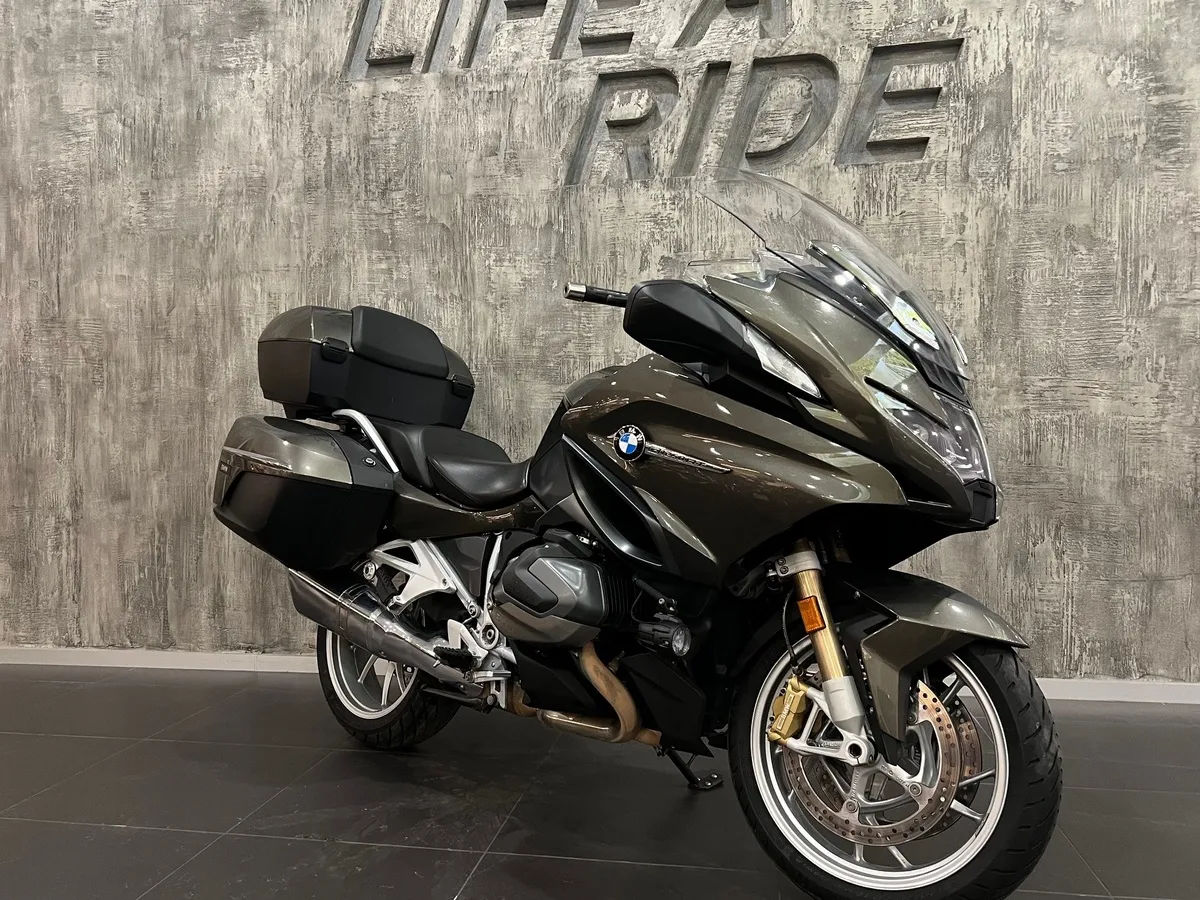 BMW Motorrad R 1250 RT R 1250 RT 1254 см³ (136) 1254 Зеленый в АВИЛОН. Слайд №2