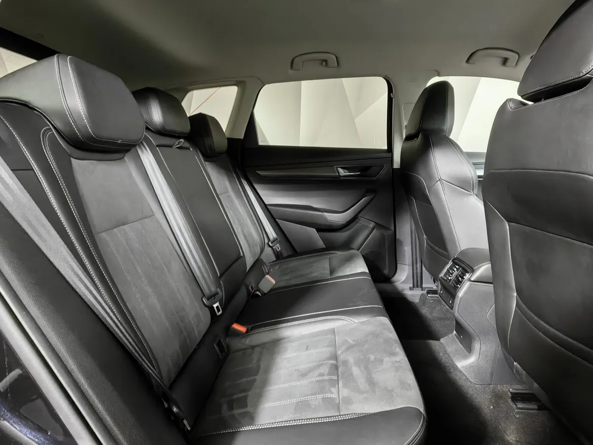 Skoda Karoq 1.4 AT FWD (150 л.с.) Ambition Черный в АВИЛОН. Слайд №16