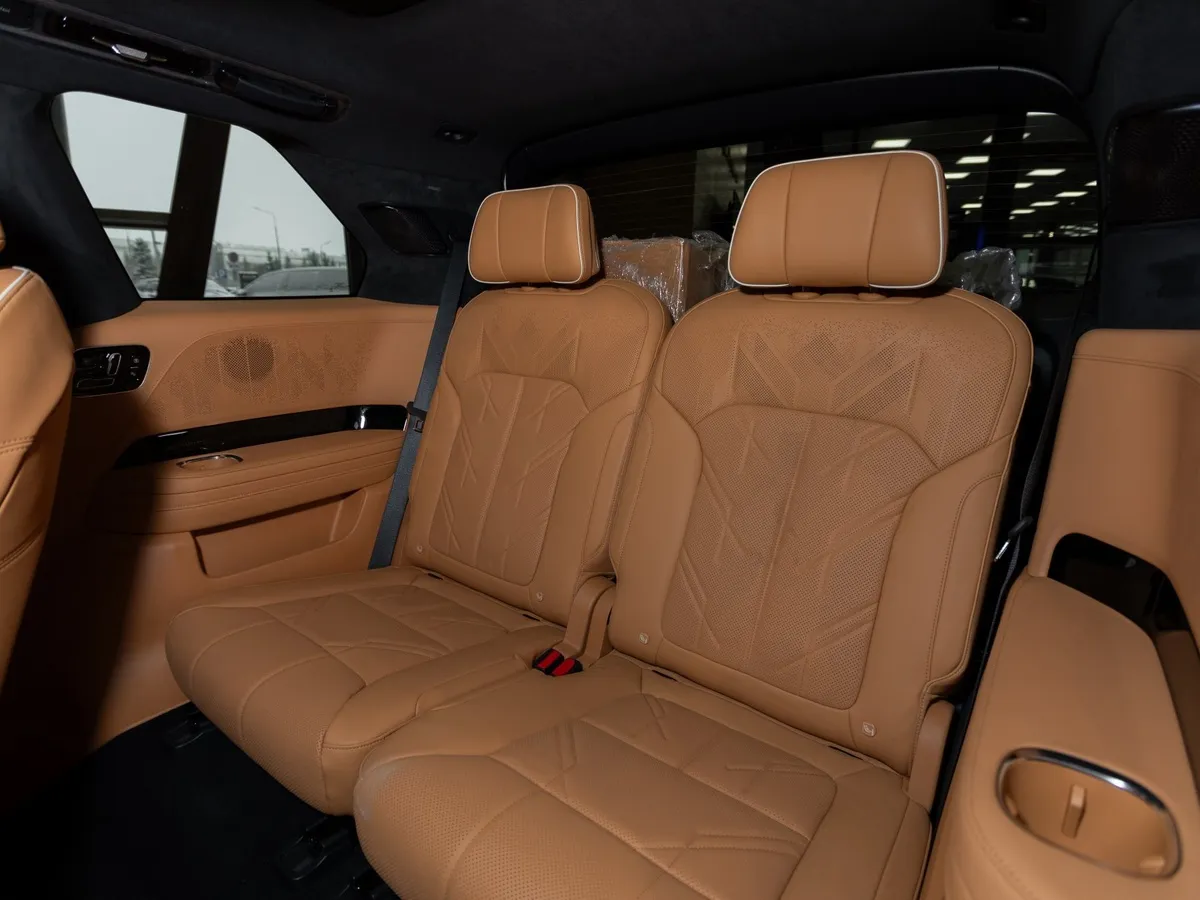 Zeekr 9X 2.0h AT 4WD (1177 л.с.) Max Белый в АВИЛОН. Слайд №13