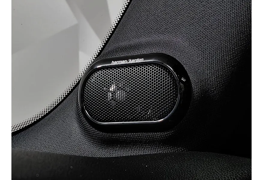 MINI 3 двери JCW 2.0 AT (231 л.с.) Черный в АВИЛОН. Слайд №16