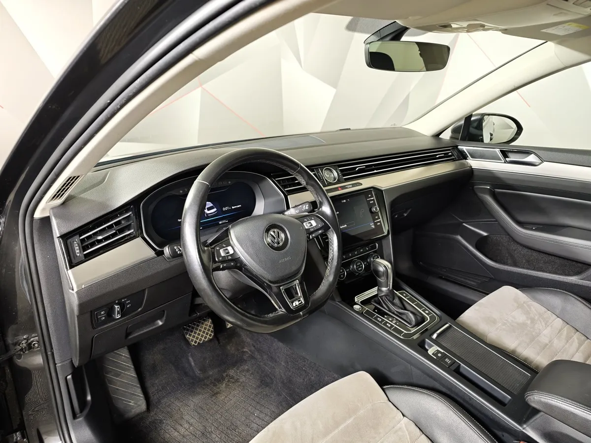 Volkswagen Passat 1.8 TSI BlueMotion DSG (180 л.с.) Highline Серый в АВИЛОН. Слайд №19