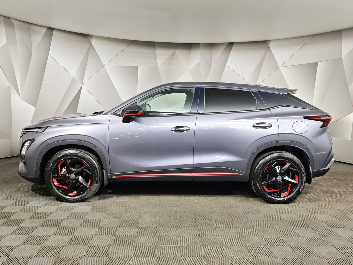 Omoda C5 1.5T CVT (147 л.с.) Lifestyle (красные элементы экстерьера) Серый в АВИЛОН. Слайд №5