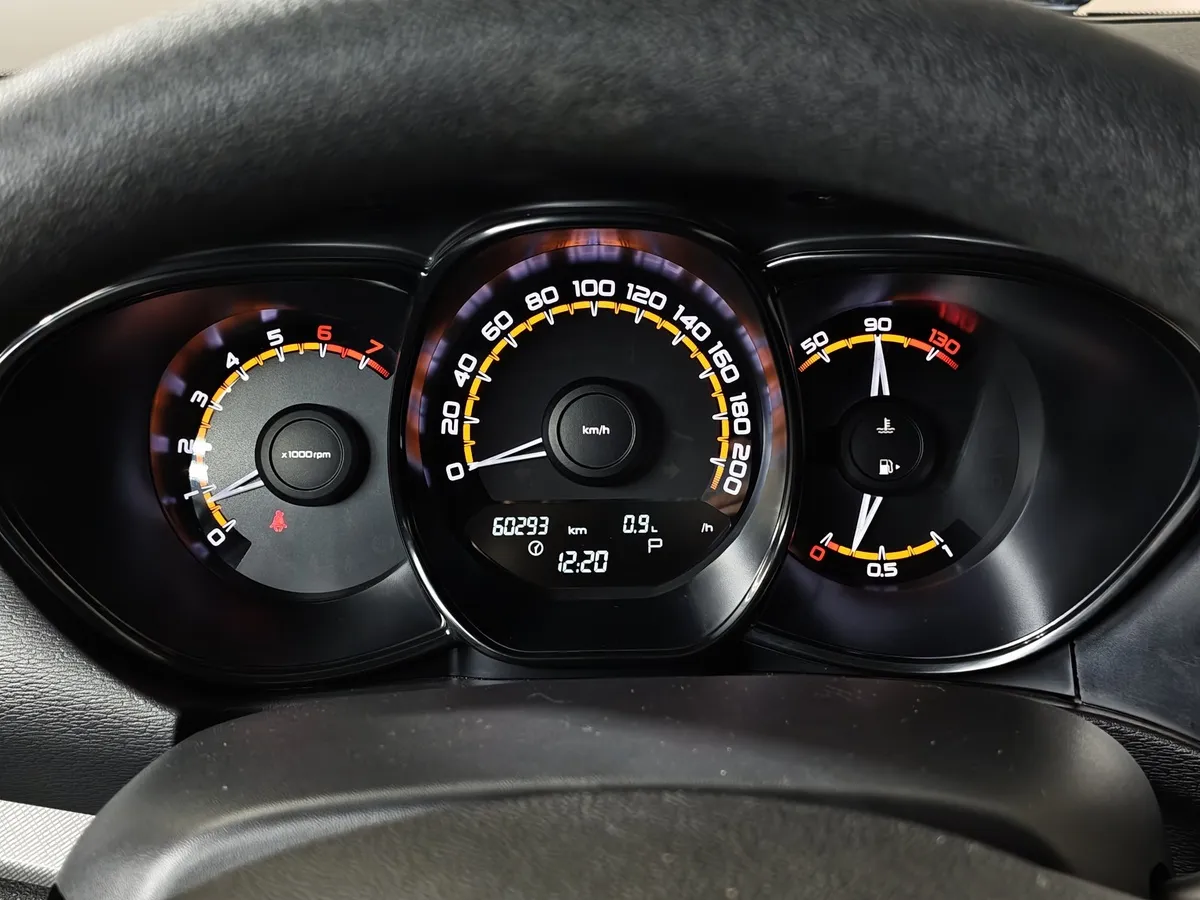 ВАЗ (Lada) Vesta 1.6 CVT (113 л.с.) Luxe Multimedia Синий в АВИЛОН. Слайд №18