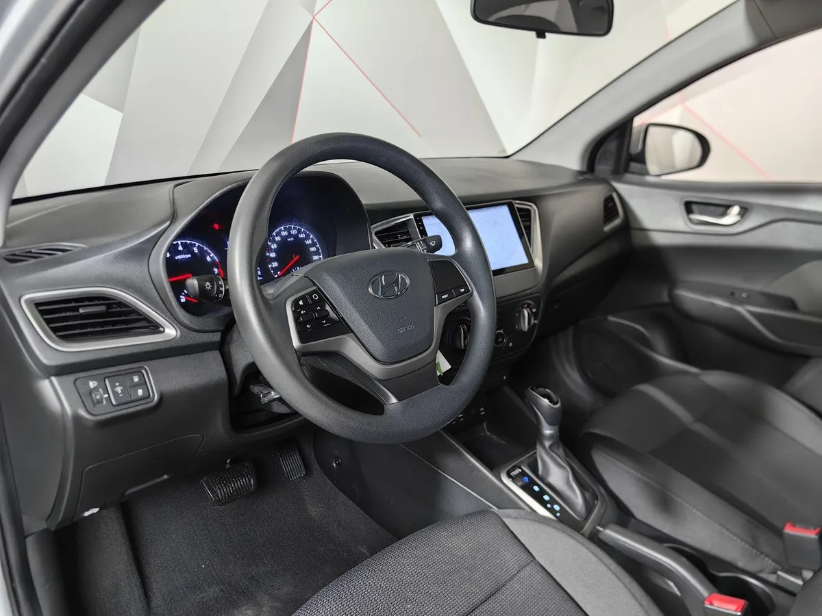 Hyundai Solaris 1.6 AT (123 л.с.) Active Plus Серебристый в АВИЛОН. Слайд №19