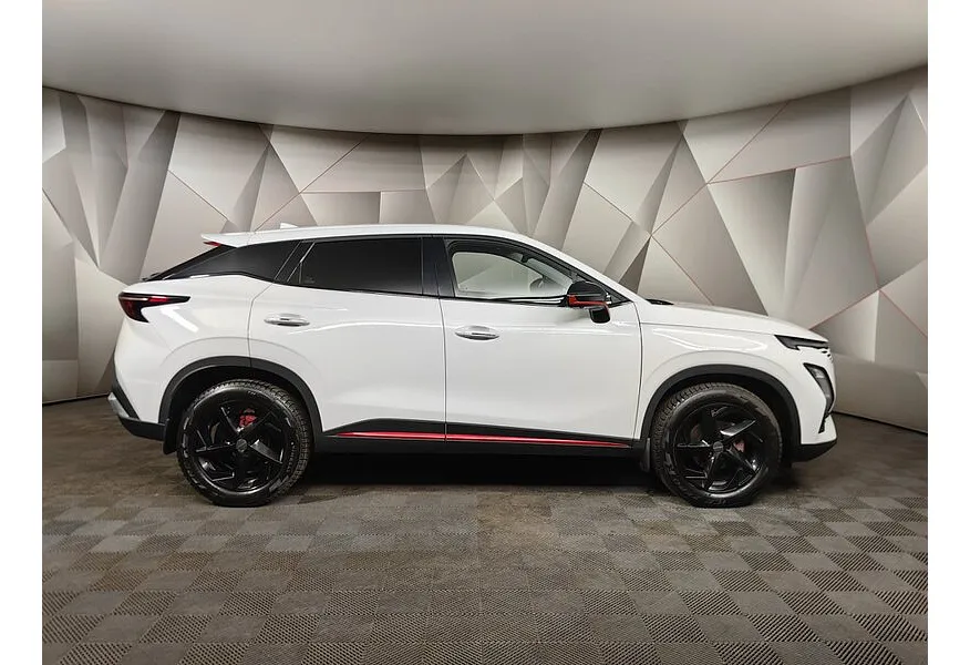 Omoda C5 1.5T CVT (147 л.с.) Ultimate Белый в АВИЛОН. Слайд №6