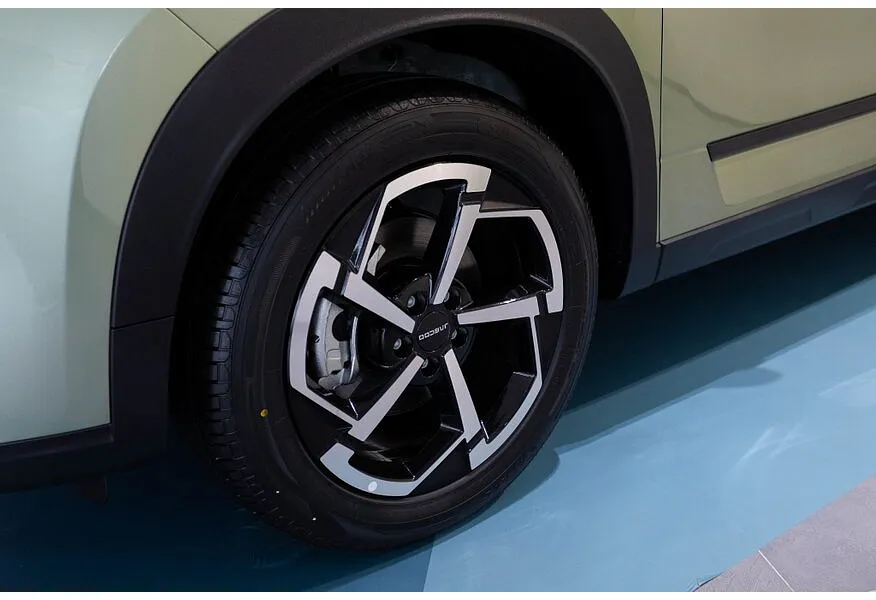 Jaecoo J7 1.5T 6DCT 2WD (147 л.с.) Ultimate LP (2 цвета) Зеленый в АВИЛОН. Слайд №15