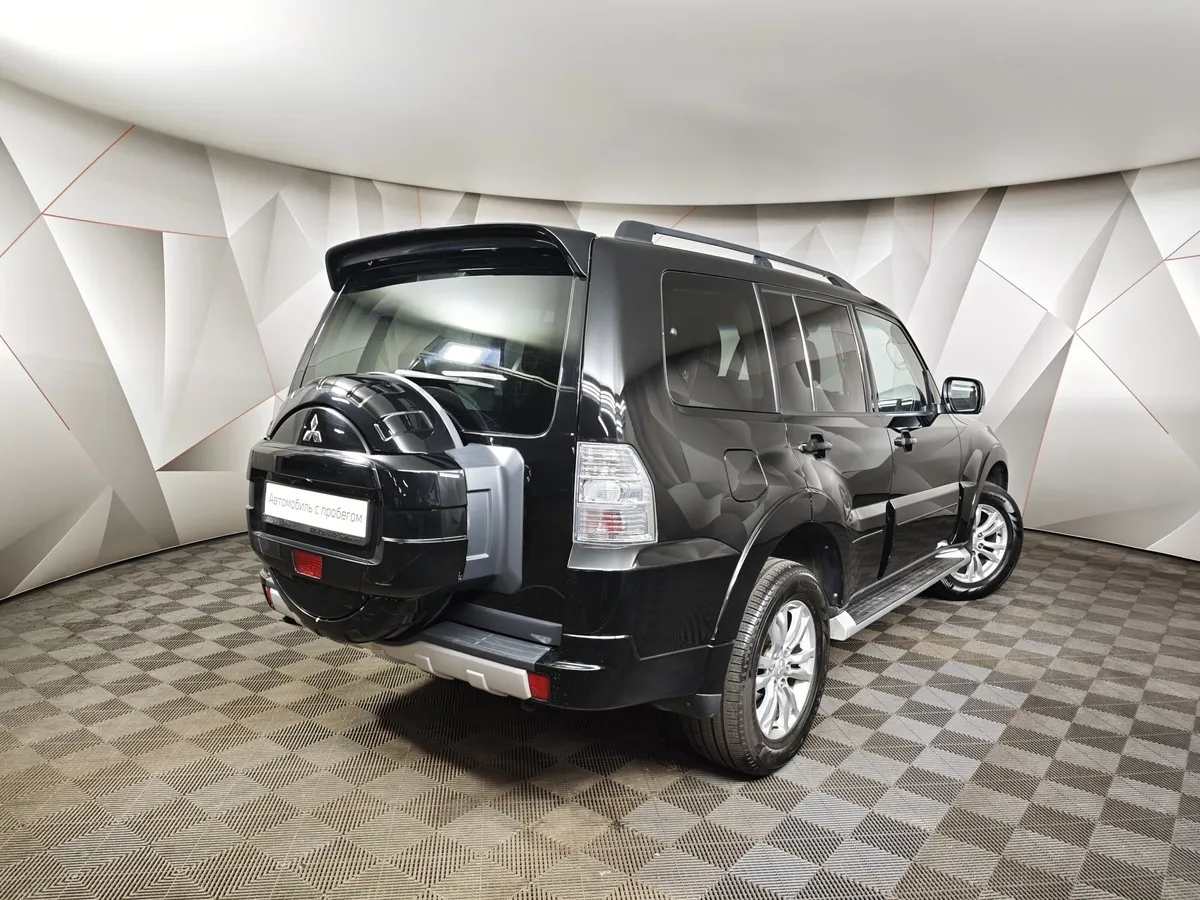 Mitsubishi Pajero 3.0 AT AWD (178 л.с.) Черный в АВИЛОН. Слайд №2