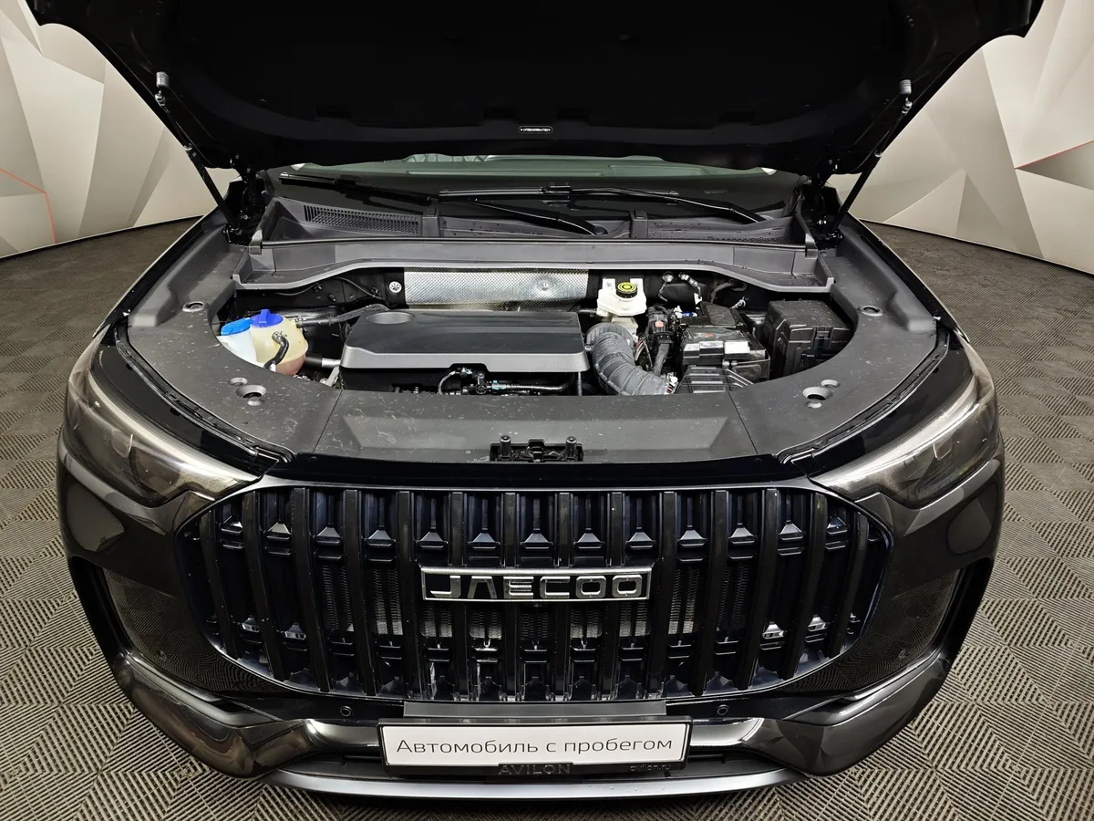 JAECOO J8 2.0 DCT 4WD (249 л.с.) Supreme Черный в АВИЛОН. Слайд №10