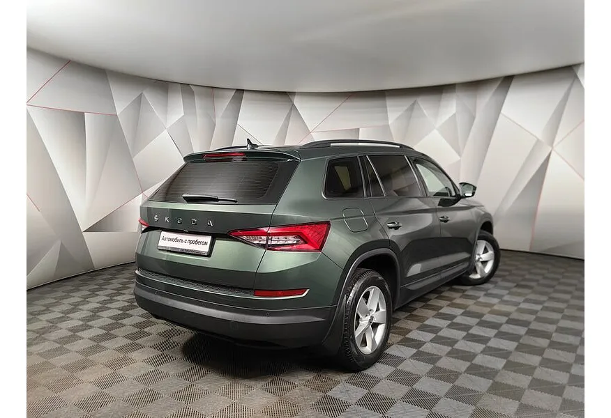 Skoda Kodiaq 1.4 TSI DSG (150 л.с.) Зеленый в АВИЛОН. Слайд №8