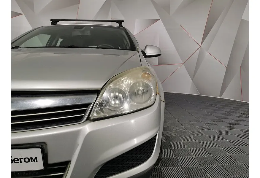 Opel Astra 1.6 MT (115 л.с.) Серебристый в АВИЛОН. Слайд №10