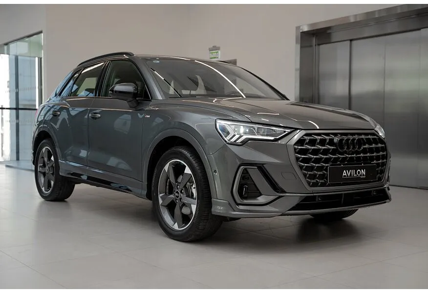 Audi Q3 2.0 45 TFSI S-tronic quattro (220 л.с.) Fashion Dynamic Edition Серый в АВИЛОН. Слайд №2