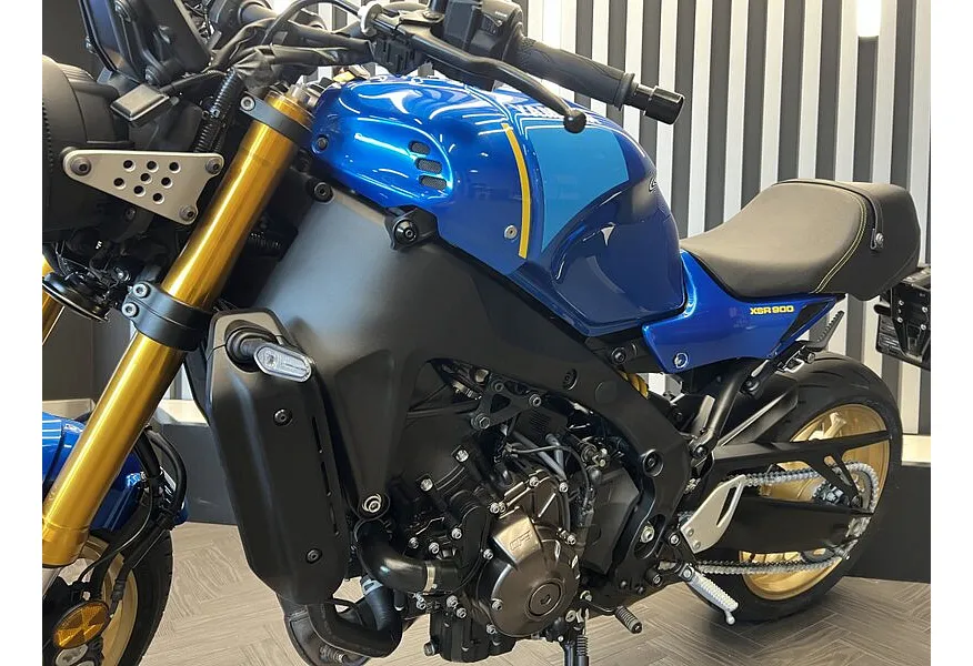 Yamaha XSR900 888 см³ (120 л.с.) (120) 888 Синий в АВИЛОН. Слайд №5