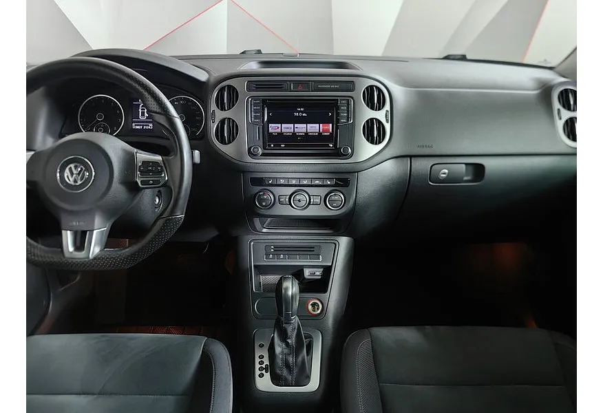АВИЛОН - Volkswagen Tiguan 1.4 TSI BlueMotion DSG (150 л.с.) Sport & Style Белый - slide 9