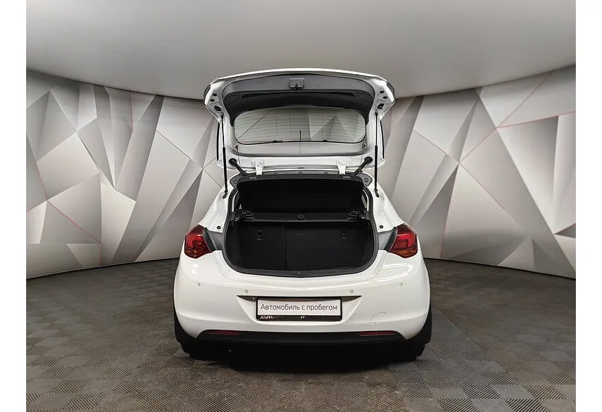 Opel Astra 1.6 AT (115 л.с.) Белый в АВИЛОН. Слайд №12