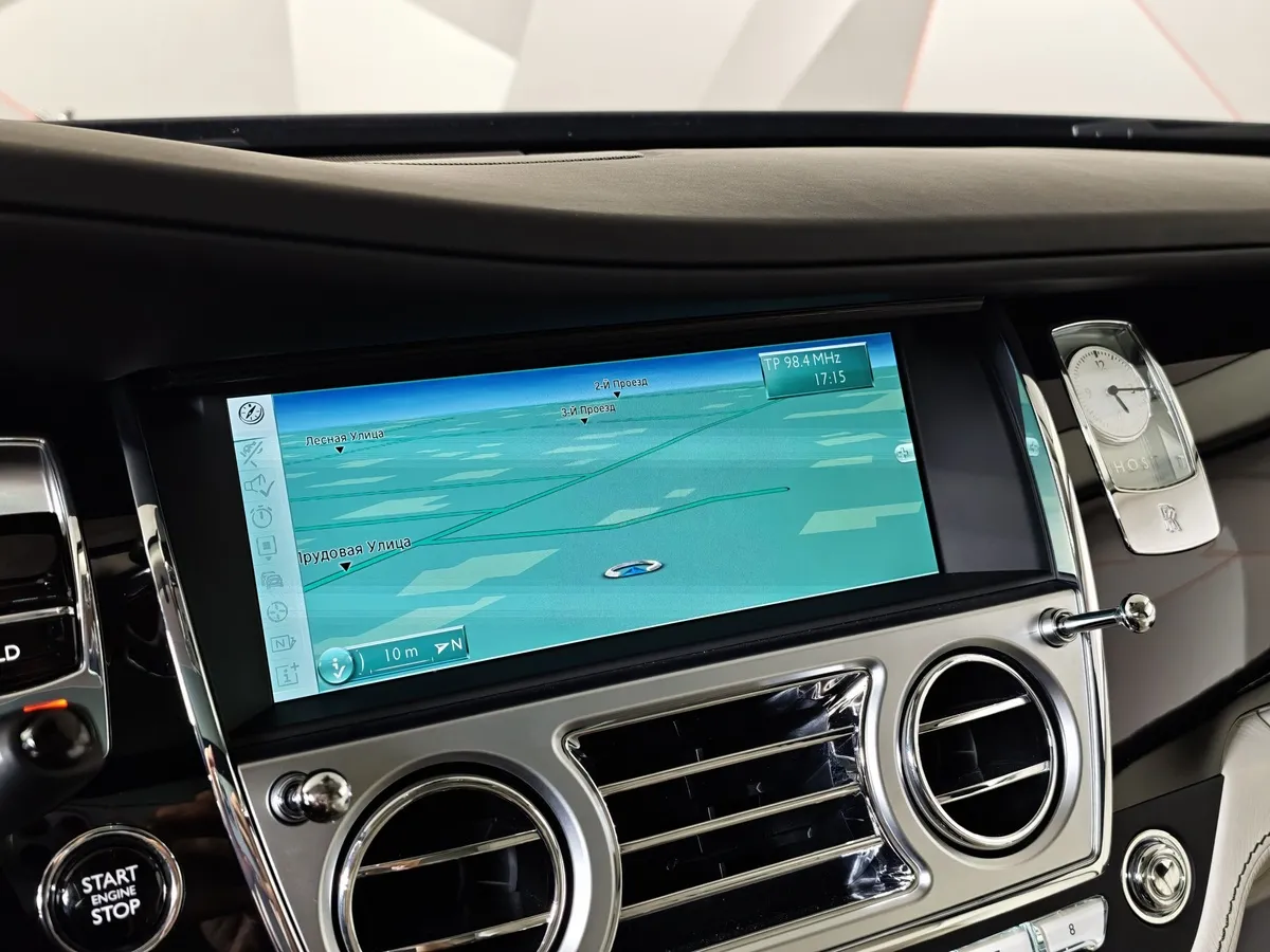 Rolls-Royce Ghost 6.6 AT (570 л.с.) Individual Серый в АВИЛОН. Слайд №28