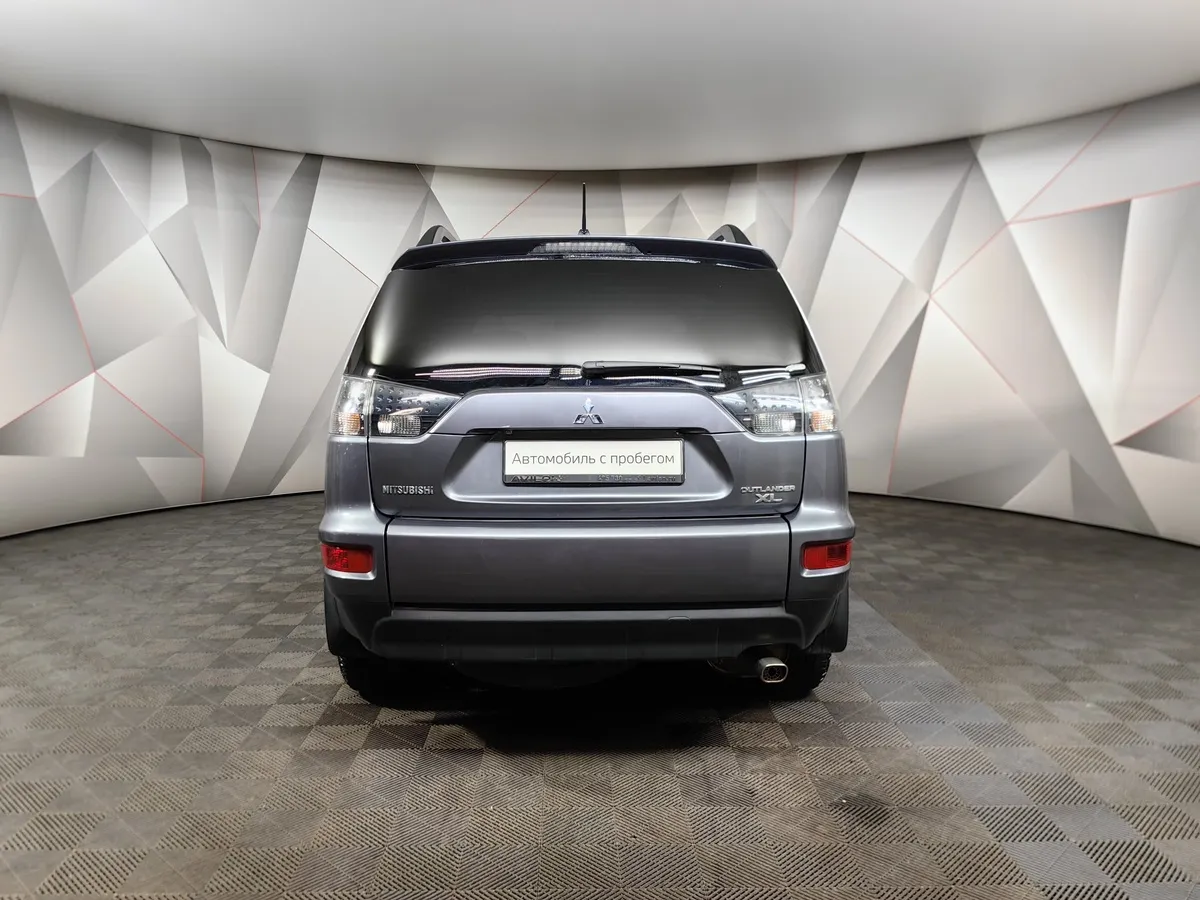 Mitsubishi Outlander 2.4 CVT 4WD (170 л.с.) Серый в АВИЛОН. Слайд №8