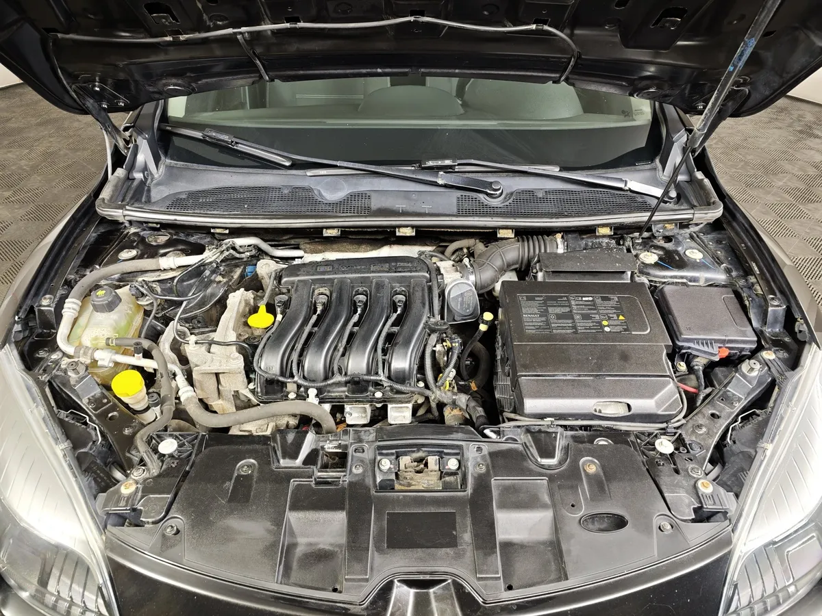 Renault Megane 1.6 MT (106 л.с.) Черный в АВИЛОН. Слайд №11