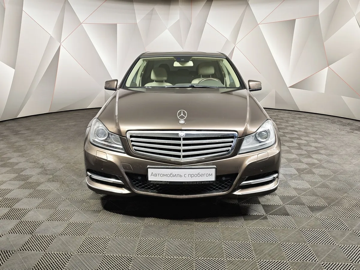 Mercedes-Benz C-Класс C 250 BlueEfficiency 7G-Tronic Plus (204 л.с.) Avangarde Sport+ Коричневый в АВИЛОН. Слайд №6