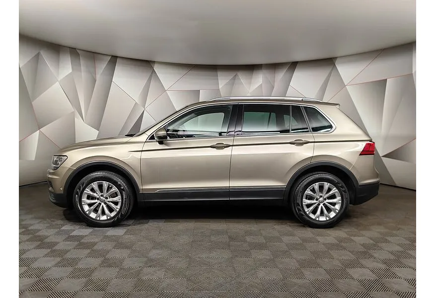 Volkswagen Tiguan 1.4 TSI 4Motion DSG (150 л.с.) Comfortline Бежевый в АВИЛОН. Слайд №3