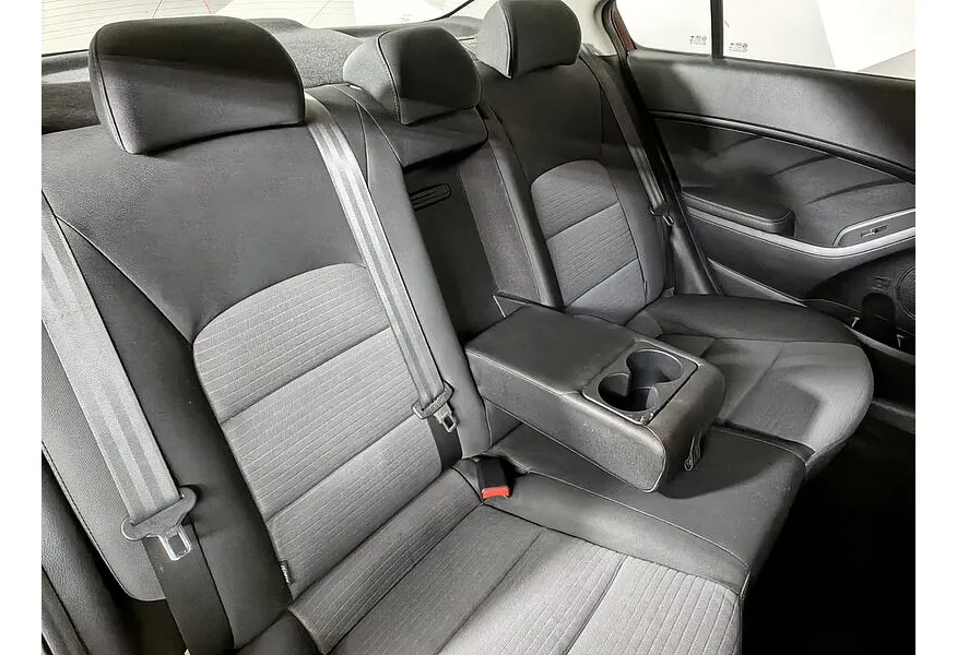 Kia Cerato 1.6 AT (130 л.с.) Красный в АВИЛОН. Слайд №17