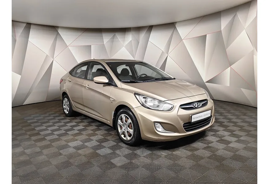 Hyundai Solaris 1.6 AT (123 л.с.) Active Plus Бежевый в АВИЛОН. Слайд №2