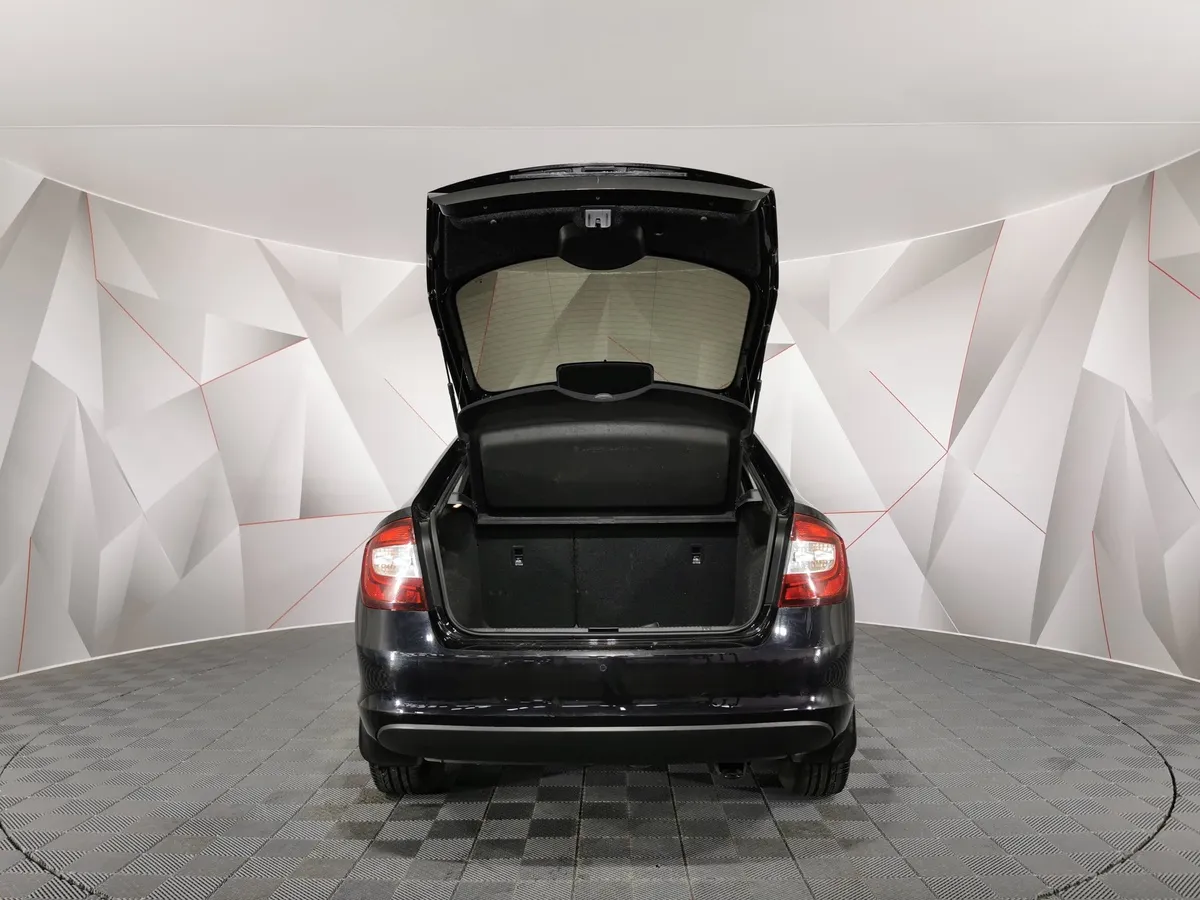 Skoda Rapid 1.4 TSI DSG (125 л.с.) Active Черный в АВИЛОН. Слайд №11